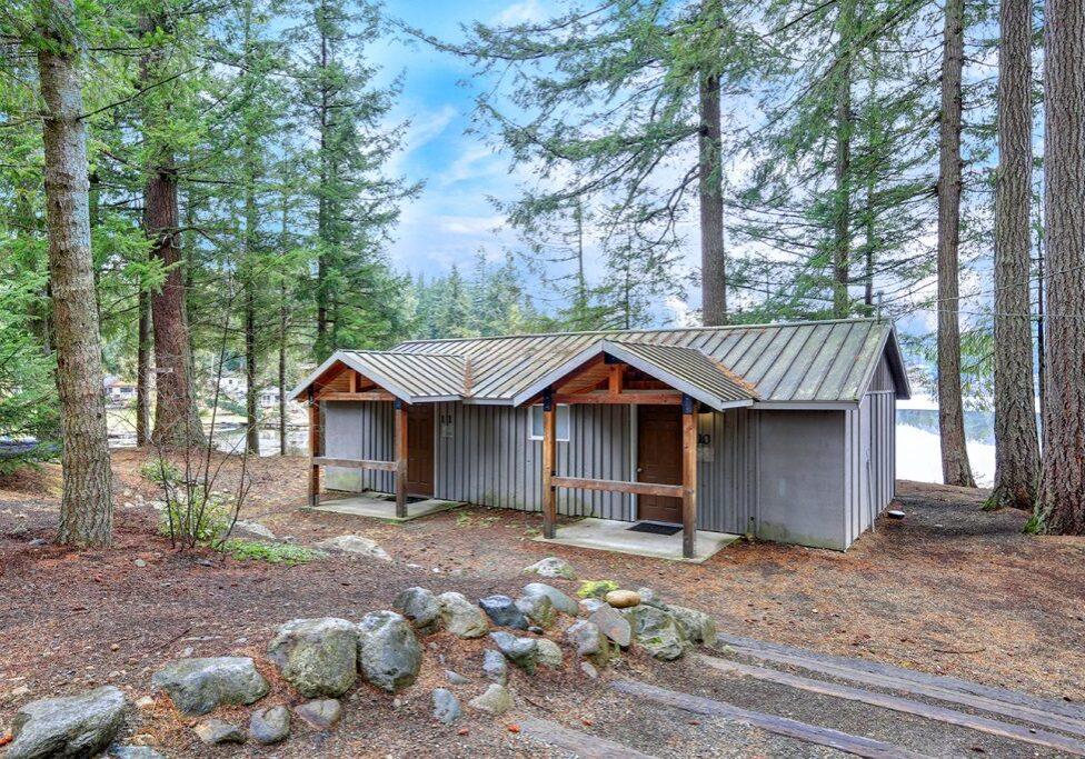 Lakeside Cabin Retreat